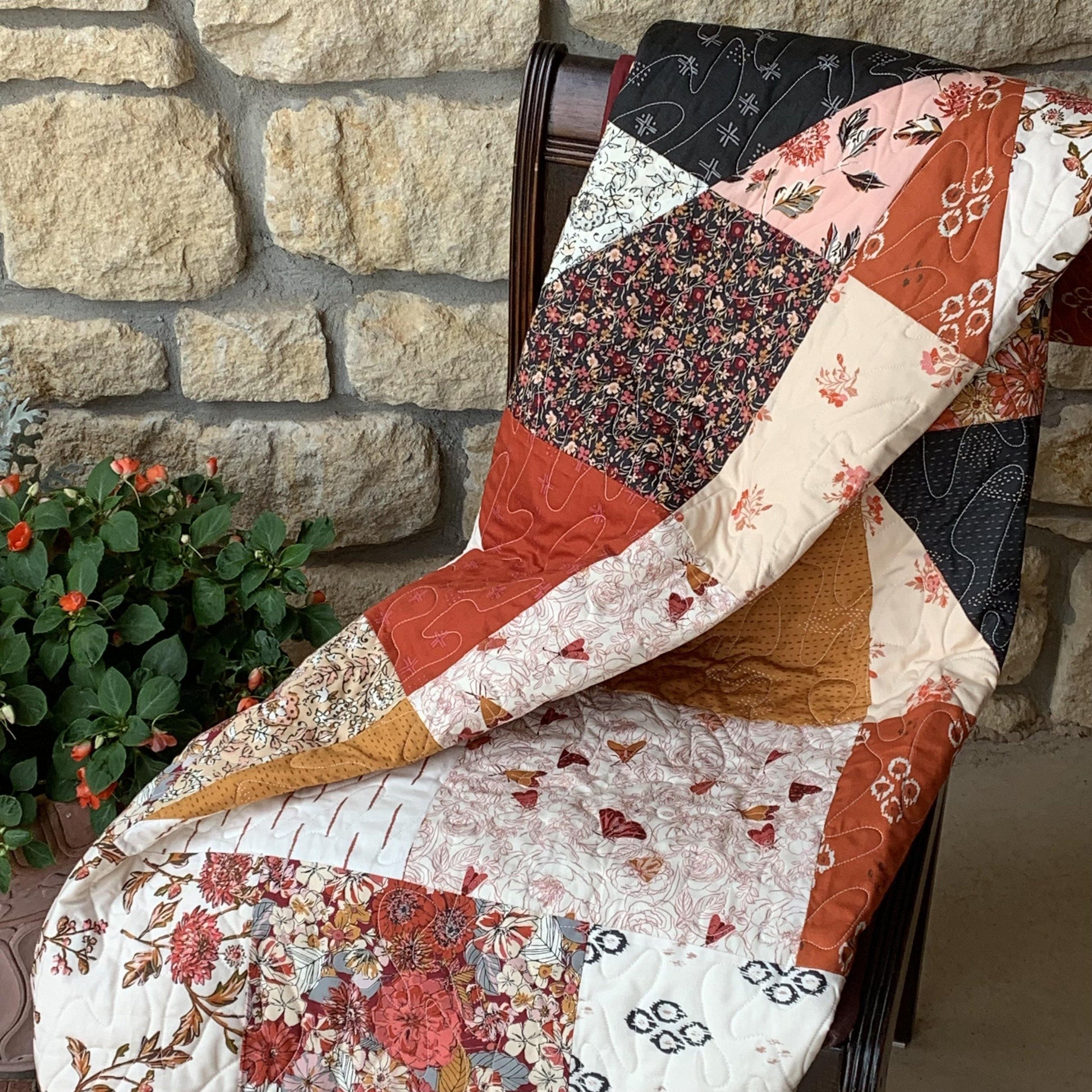 8 Fat Quarter Quilt Pattern - Sew Much