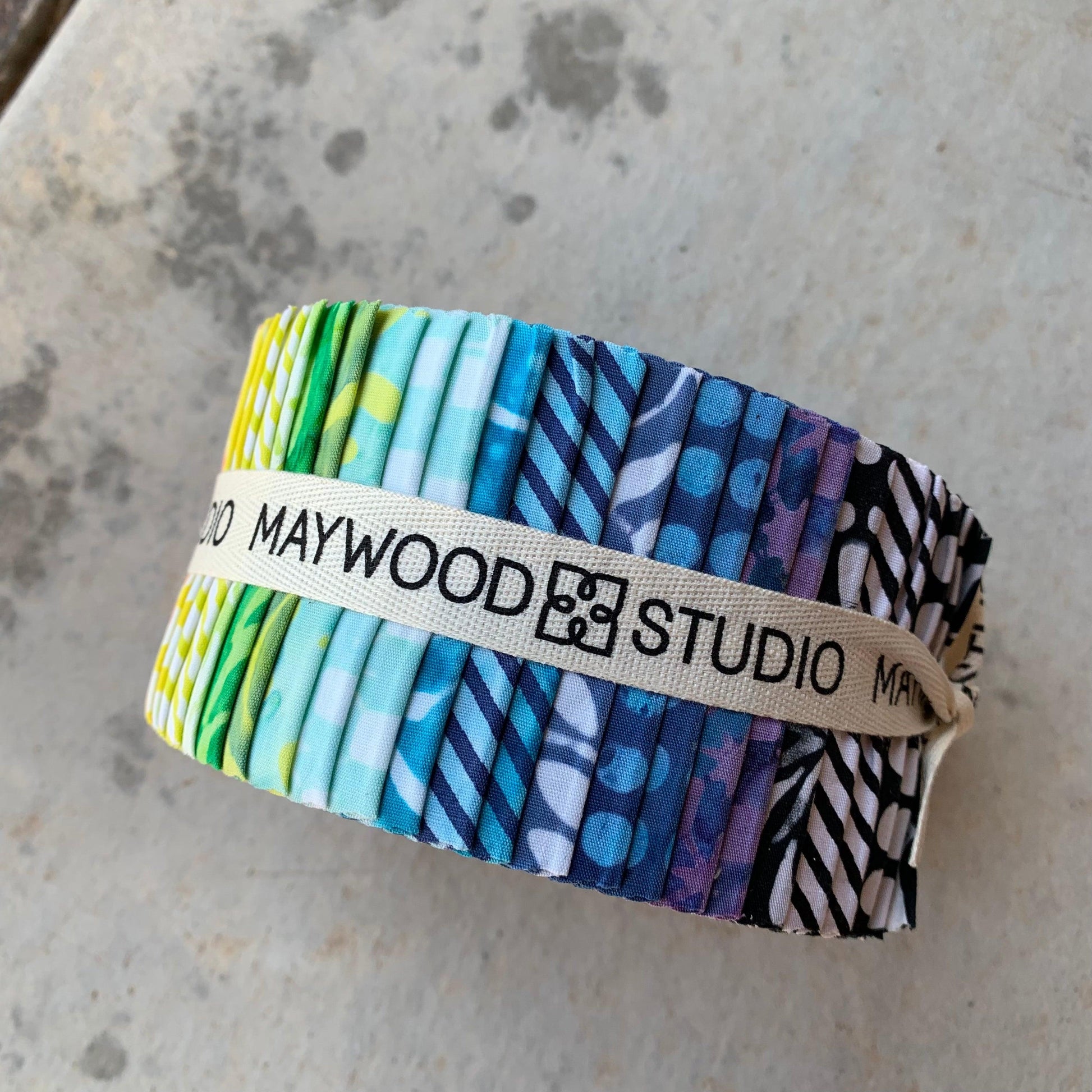 Maywood Studio Java Batik Jelly Roll Fabric Strip Posie ST-MASJAB-POS